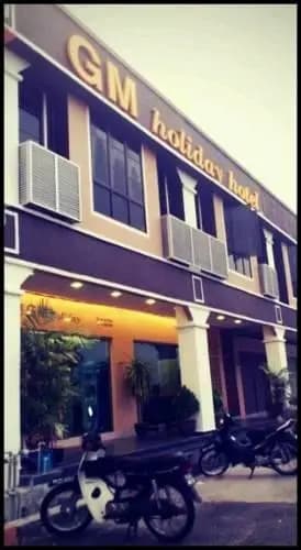 GM Holiday Hotel - photo 1