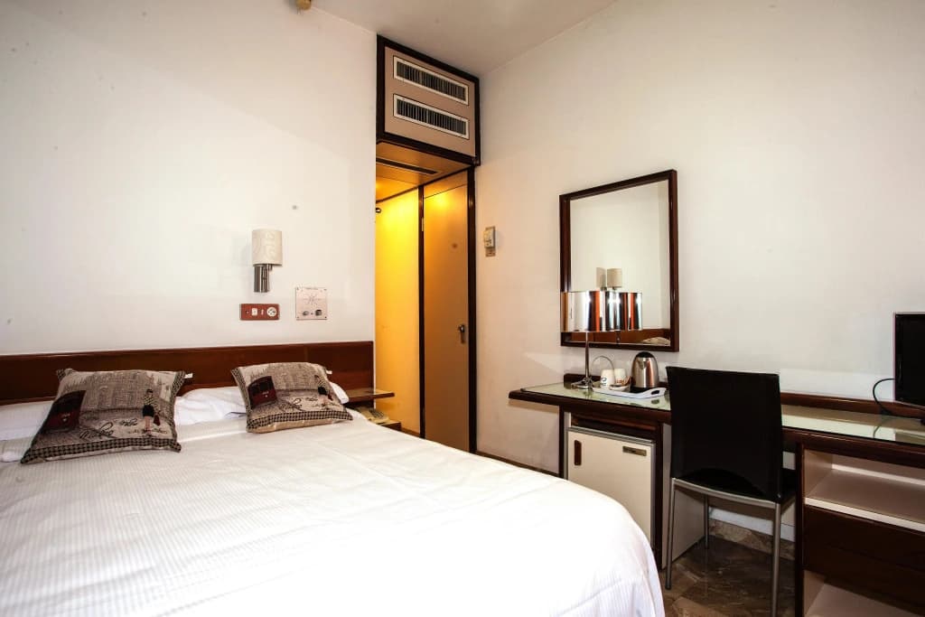 Hotel Canova - photo 40