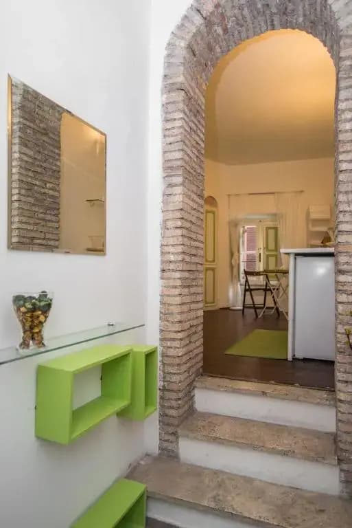 Trastevere Intimate Apartment - photo 11