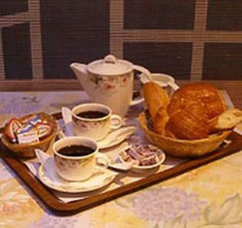 Hotel Regyn's Montmartre - photo 9