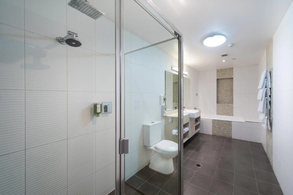 Hyde Park Inn - photo 10