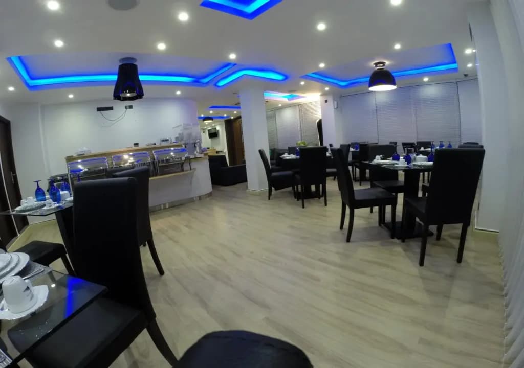 Airport Beach Hotel - photo 22