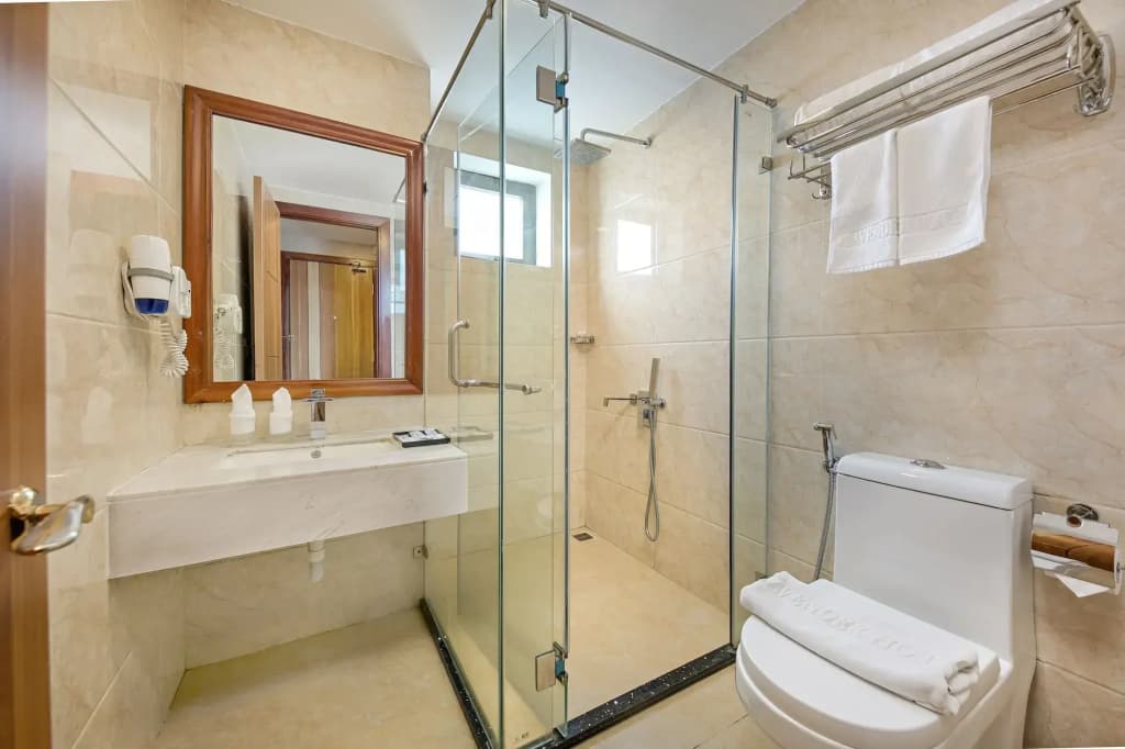 Lavender Riverside Hotel - photo 9