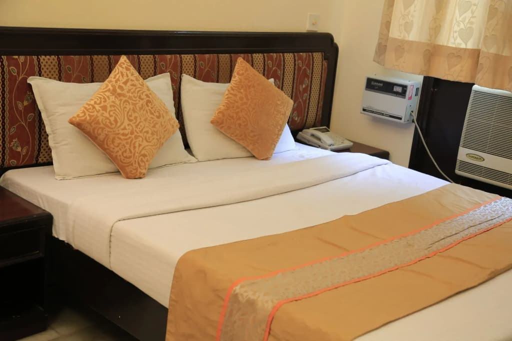 Hotel Sundeep Inn - photo 6