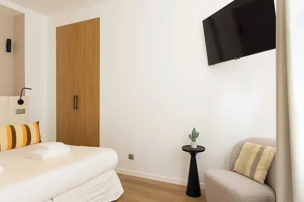 Modern Apartment 2br/6p - Val-de-grace - photo 4