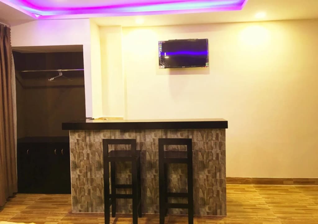 Emirates Hotel - photo 8