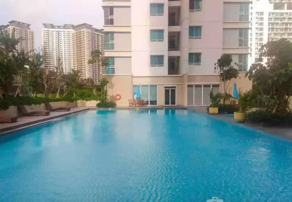 3BR apt Springhill Terrace, golf view - photo 7