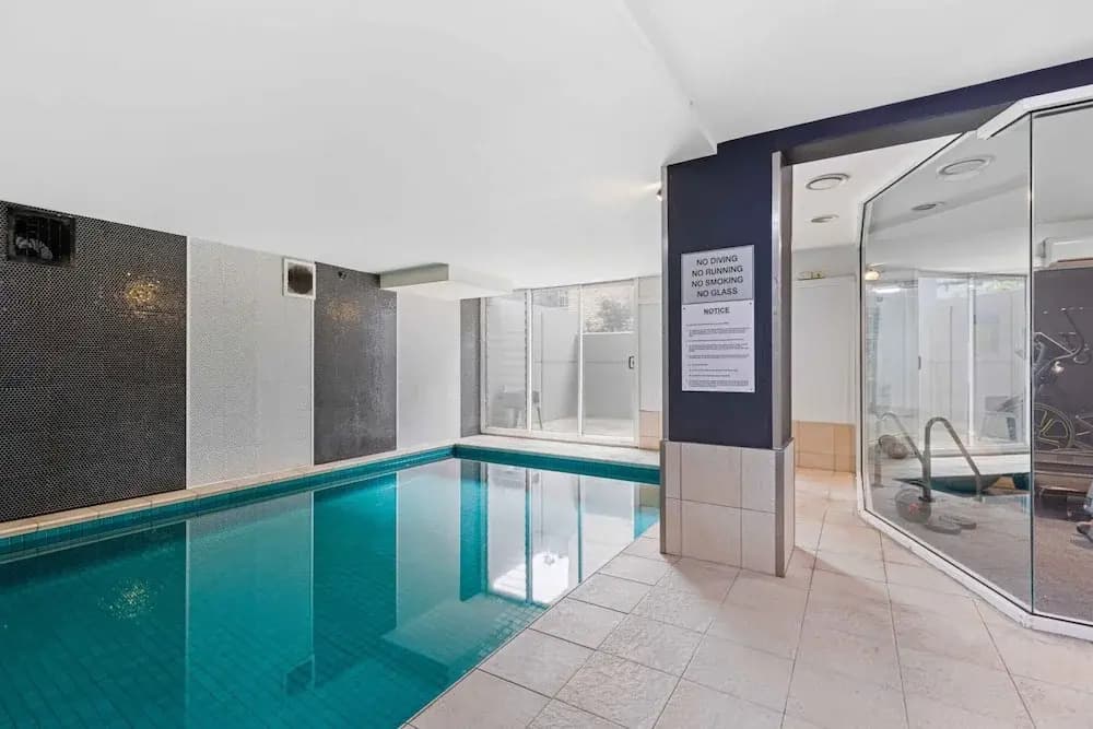 Lovely Boutique 1-bed Unit With Gym & Pool - photo 1