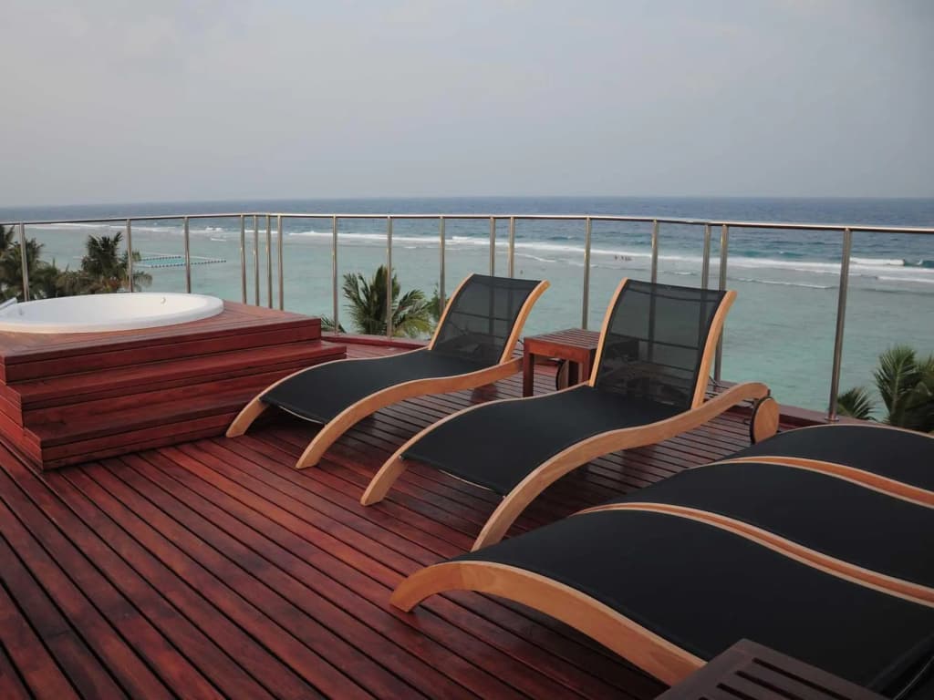 Airport Beach Hotel - photo 12