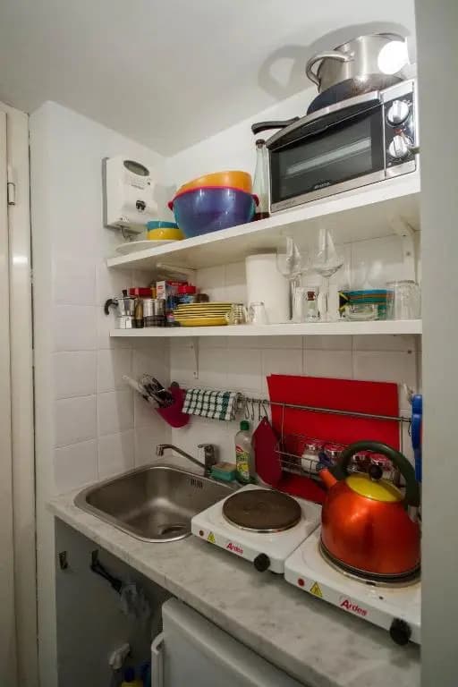 Barbadori Studio Apartment - photo 9