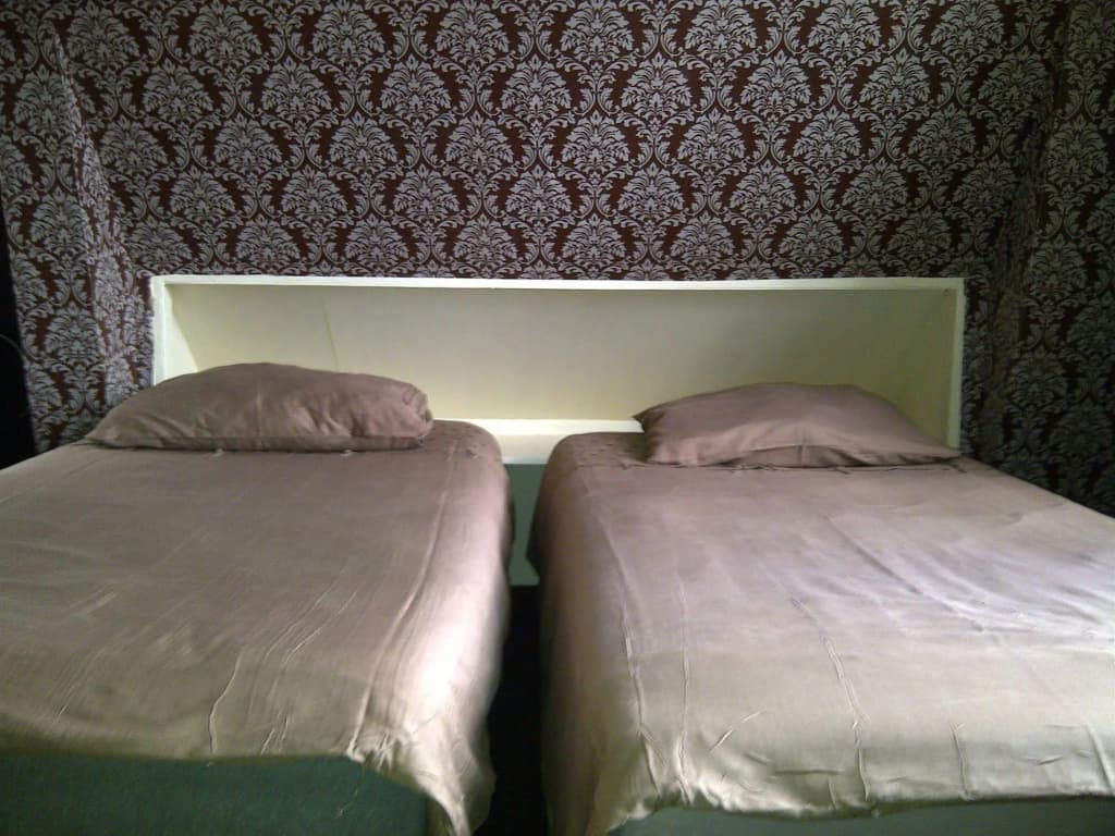 Maggys & Gunputsing Guesthouse - photo 2