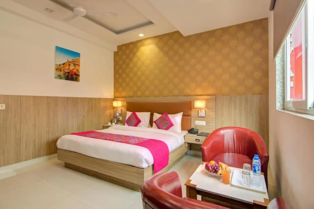 The Elevate Hotel - photo 16