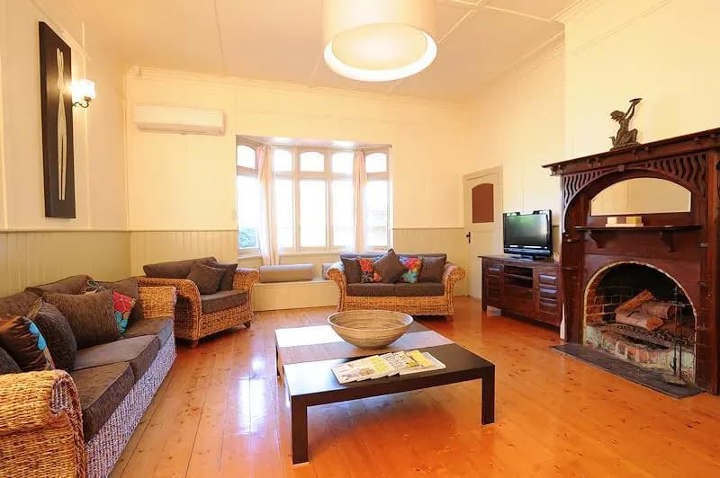 Healesville Garden Accommodation — The Grand Hotel - photo 12