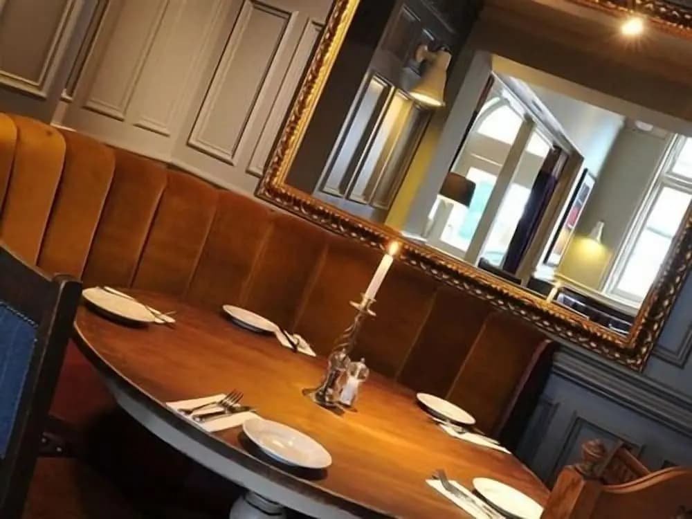 The Station Hotel - photo 16