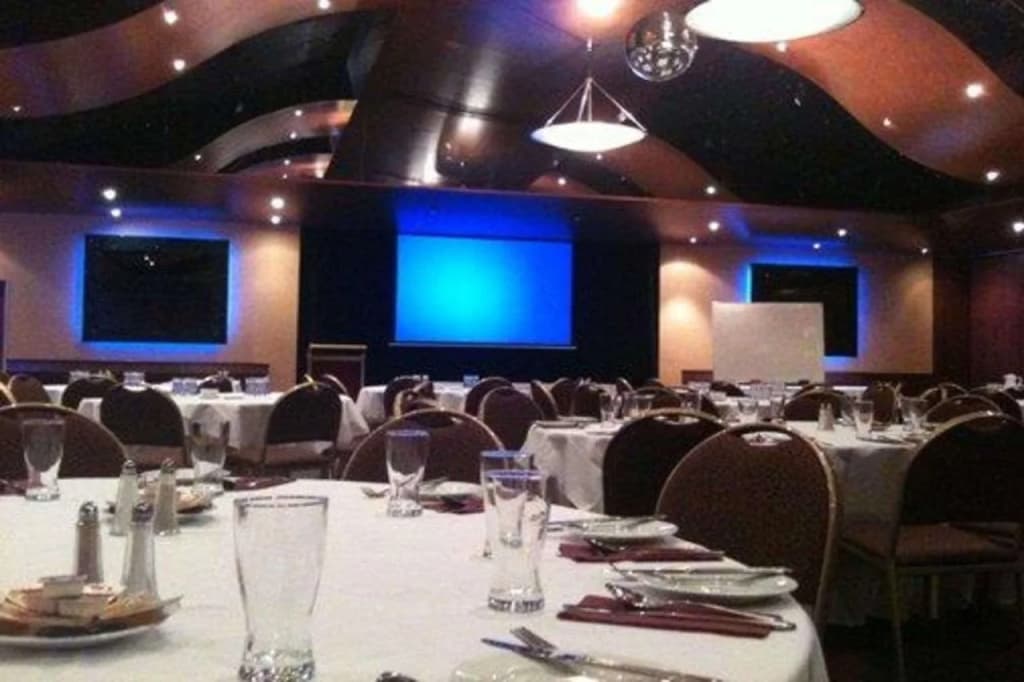 Quality Hotel Taylors Lakes - photo 16