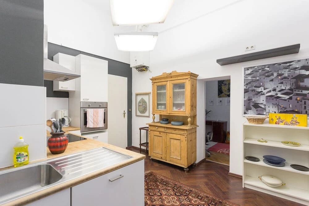 13th Century Apartment - photo 22