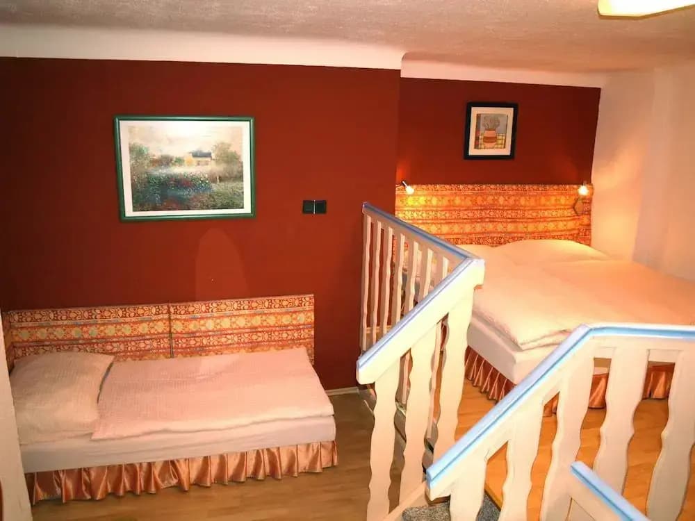Liechtenstein Apartments II - photo 10
