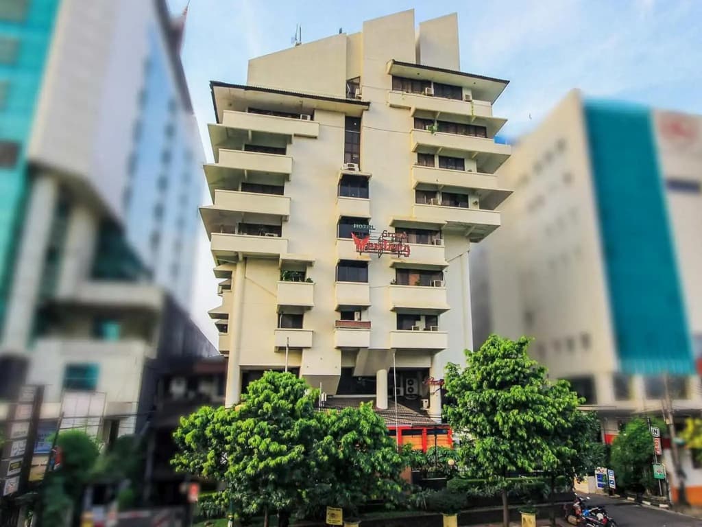 Grand Menteng Hotel - photo 1