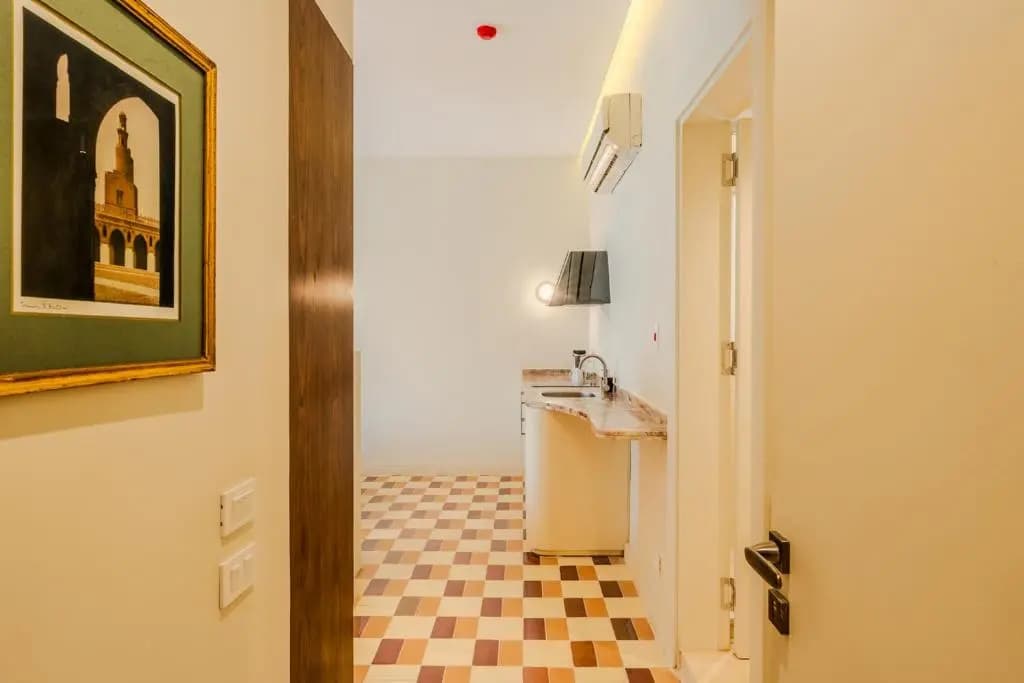 Longchamps Hotel - photo 14