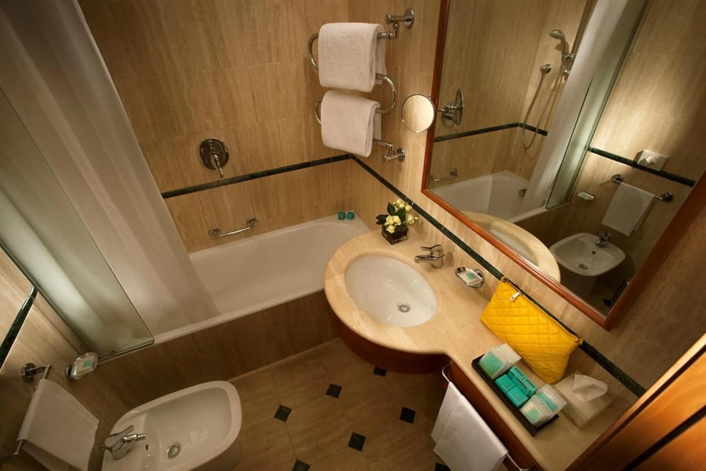 Hotel Cavour - photo 25