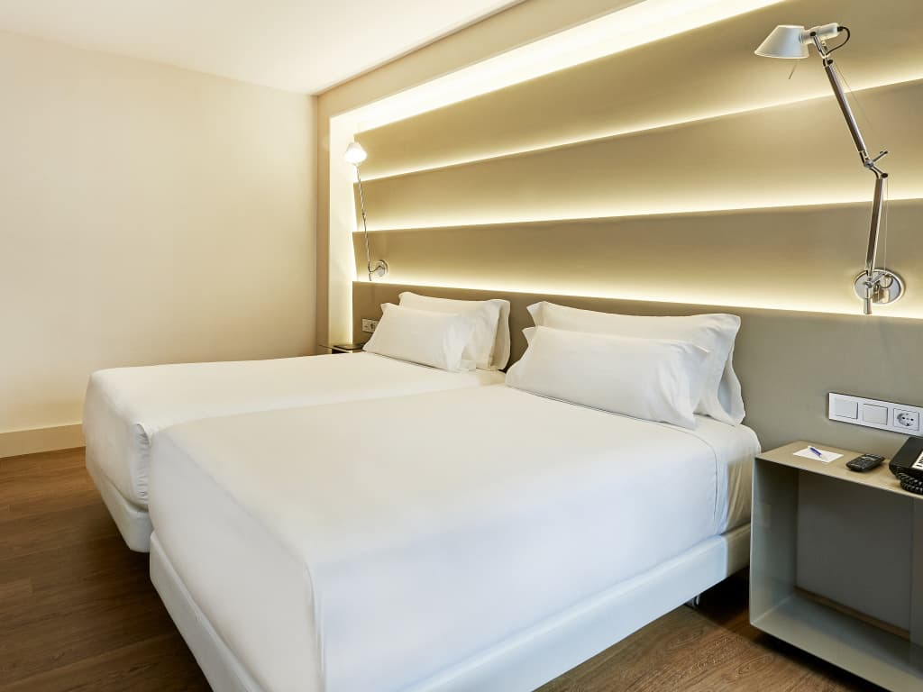 NH Sants Barcelona  - photo 5