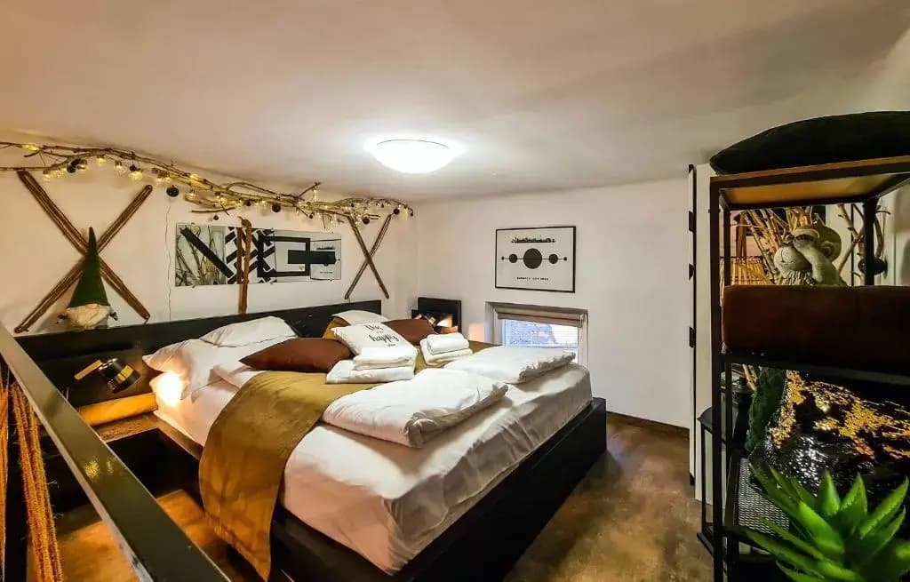 Rustic flat with perfect location (city center) - photo 4