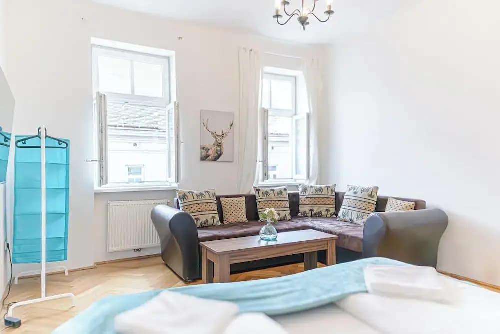 Simple 2 Bedroom Apartment with WiFi - photo 11