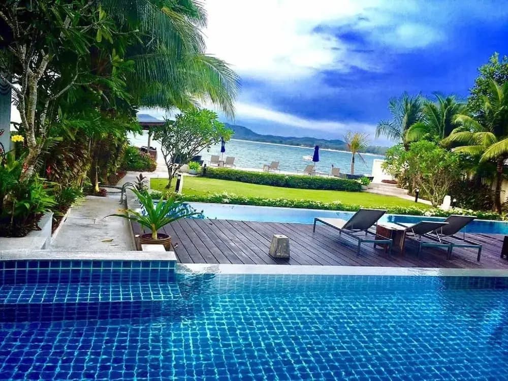 Beachfront Phuket Seaview Suites - photo 14