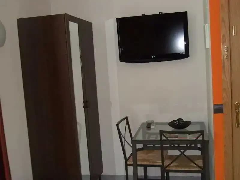 Hostal Mairu - photo 2