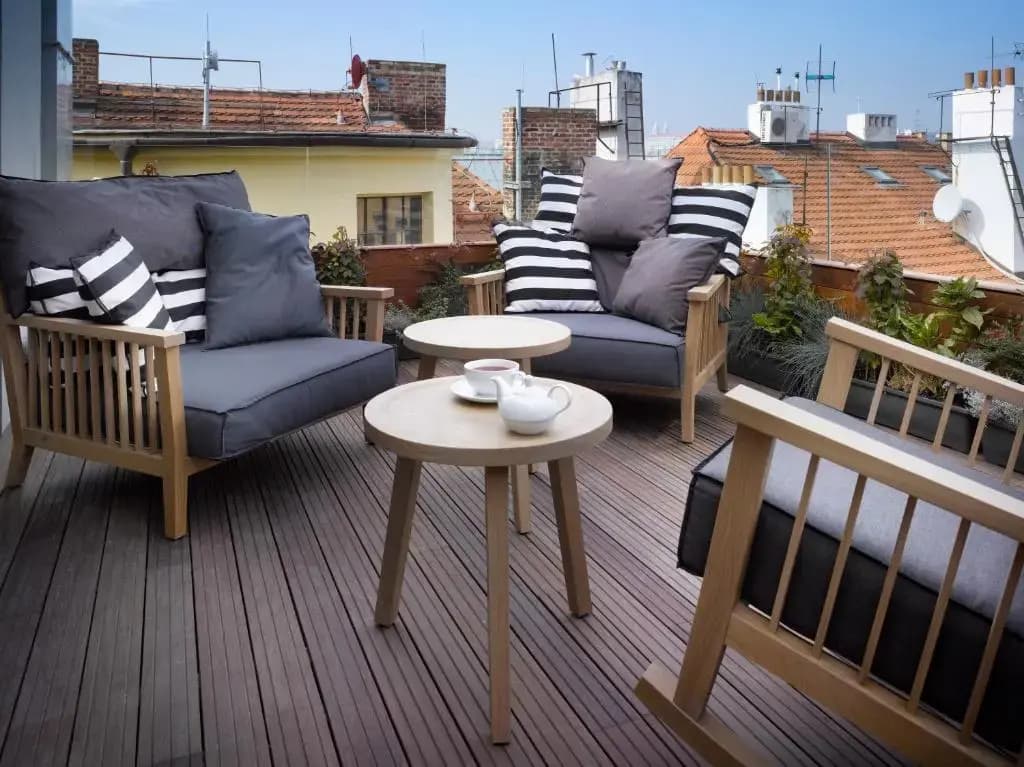 Old Town Square Residence by Emblem - photo 12