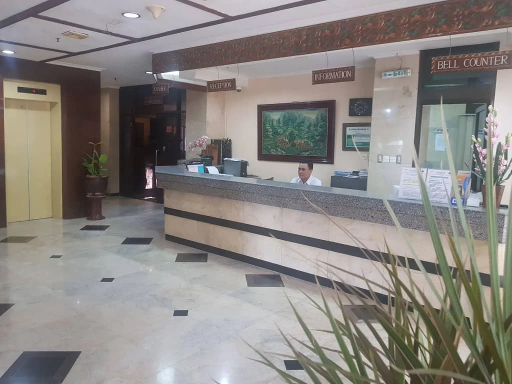 Hotel Surya Baru - photo 2