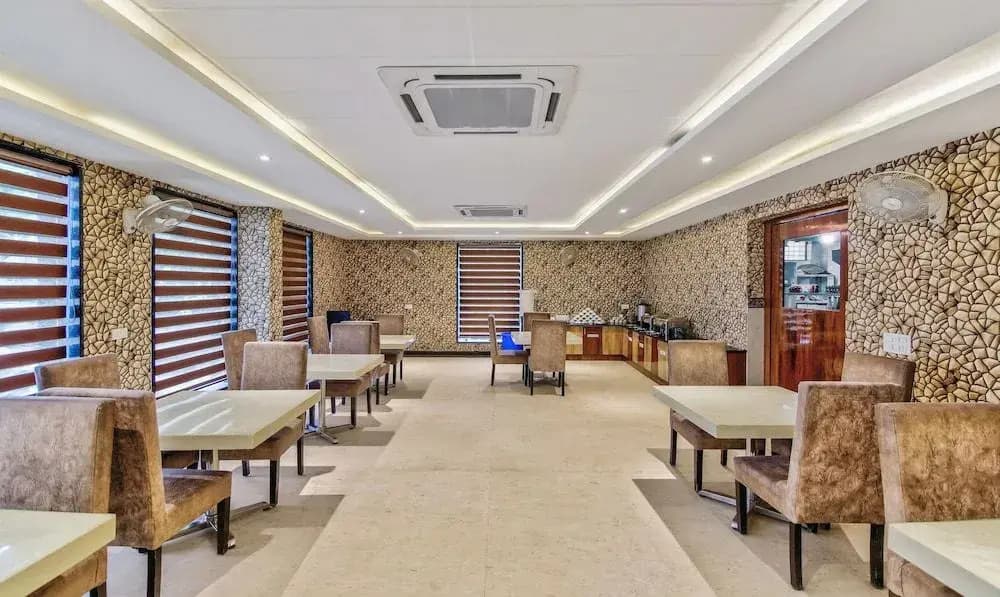 Treebo Trend Hotel Swiss - photo 11