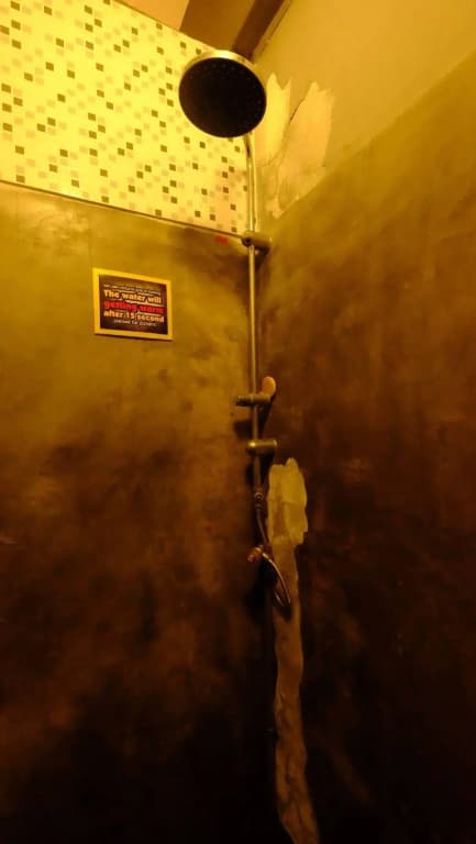 Let It Bee Econo Hostel - photo 14