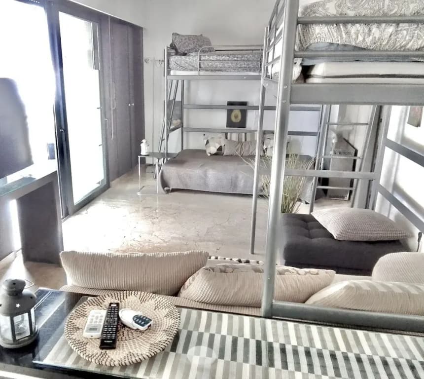 Impeccable 3-bed Apartment in Athens - main photo