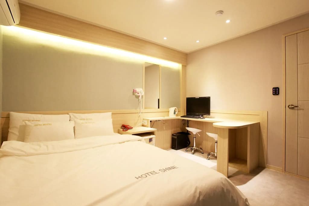 Shine Hotel - photo 27
