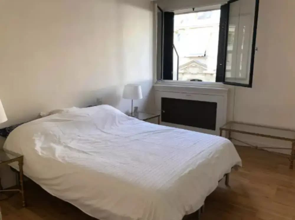1 Bedroom Flat Near Eiffel Tower - photo 2