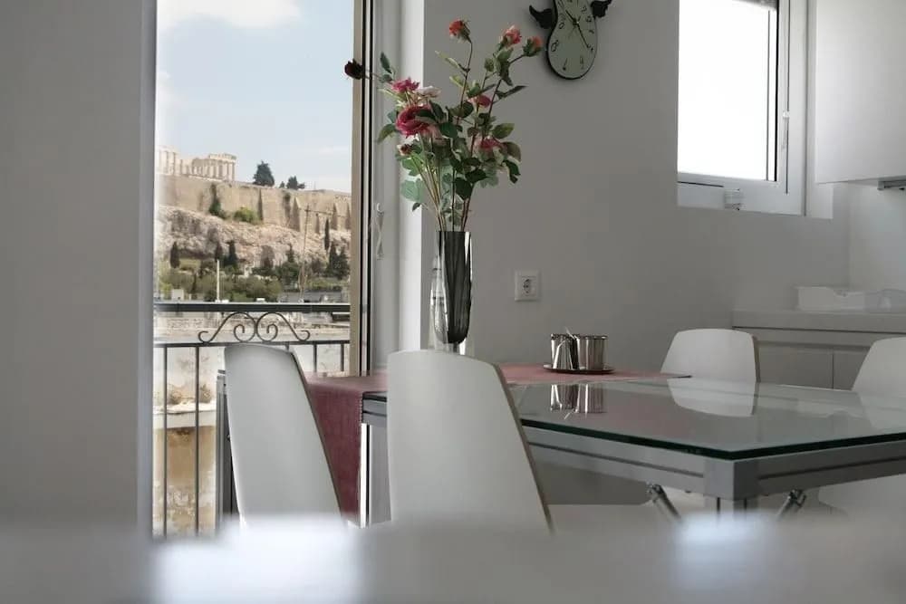 Mind-blowing Acropolis View Apt - photo 2