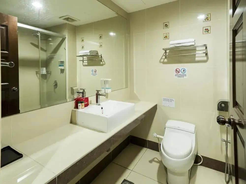 OYO 244 Family Hotel - photo 7