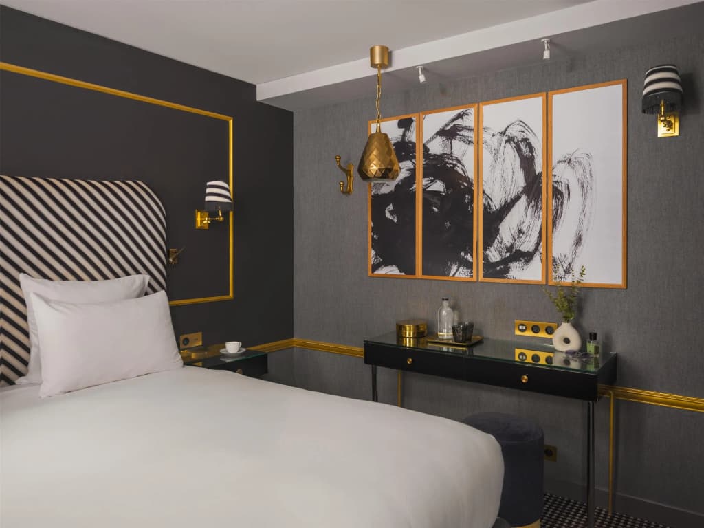 Snob Hotel - photo 22