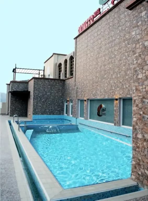 Pioneer Hotel Apartments - photo 15