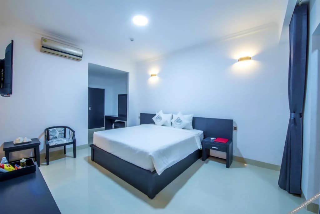 Levan Hotel - photo 3