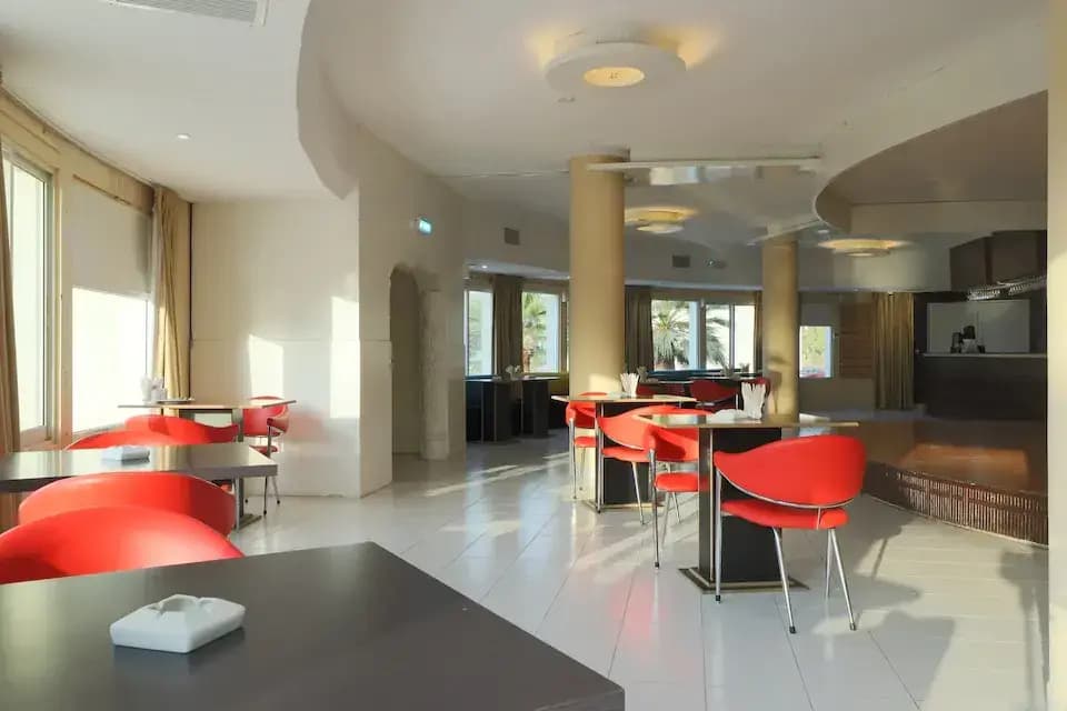 Holiday Beach Resort - photo 13