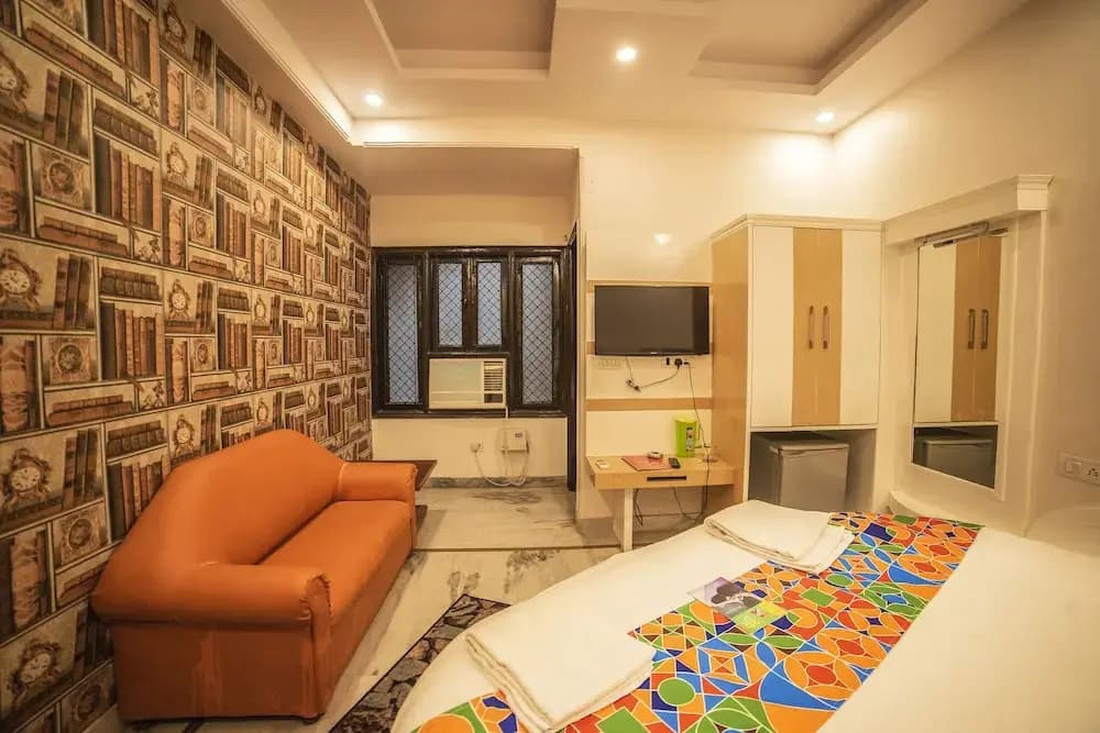 FabHotel Hindustan Deluxe - photo 5