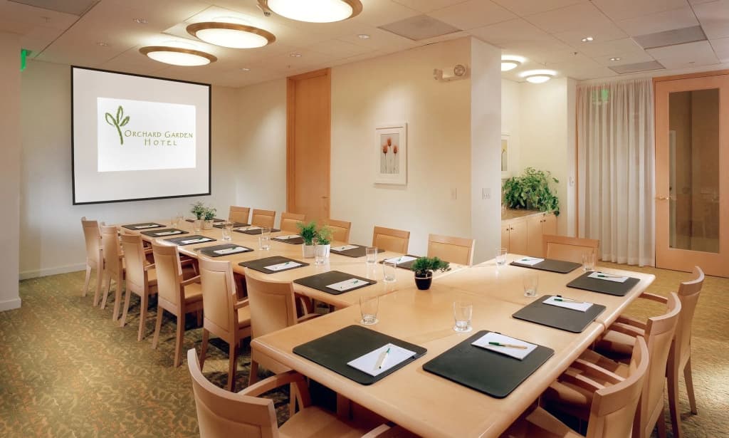 Orchard Garden Hotel - photo 15