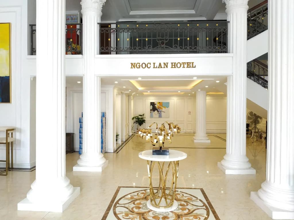 Ngoc Lan Halong Hotel - main photo