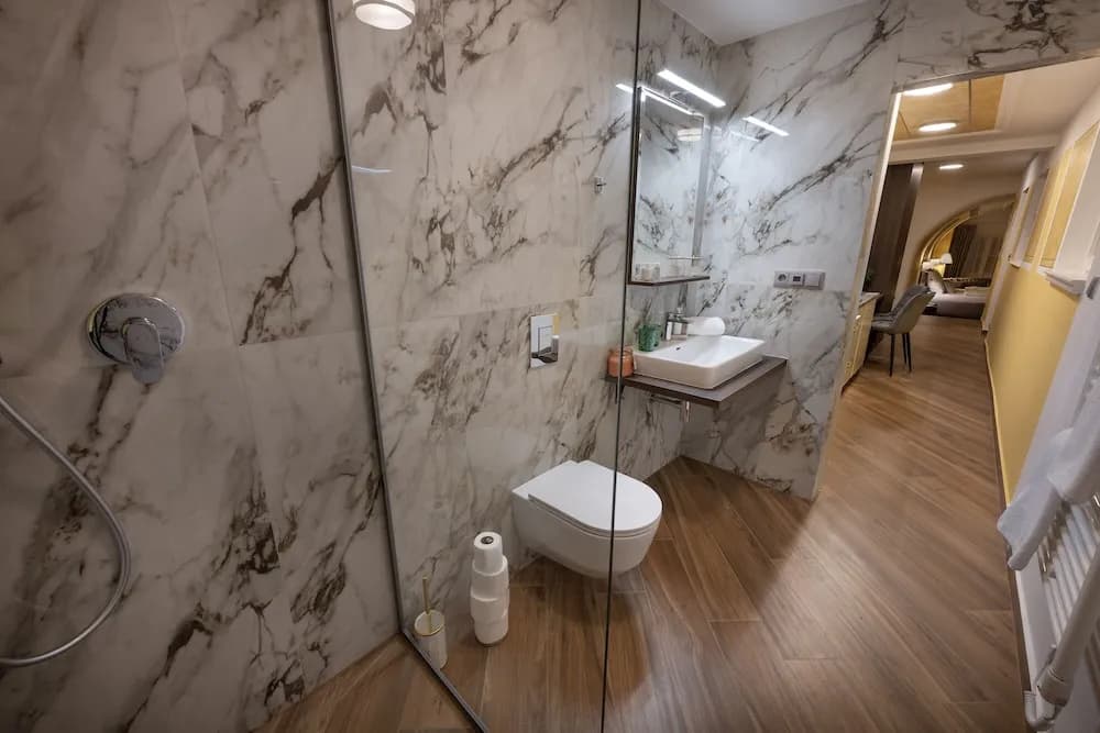 Kaiserstein Palace Apartments - photo 9