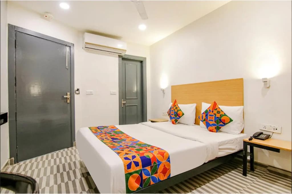 FabHotel Chawla House - photo 1