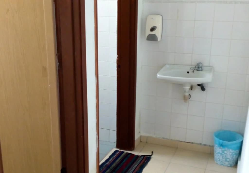 Backpacker's Freak Hostel - photo 7