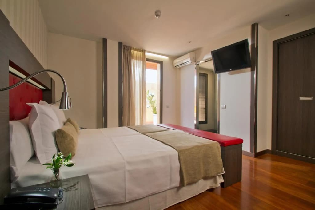 Hotel Oasis - photo 3