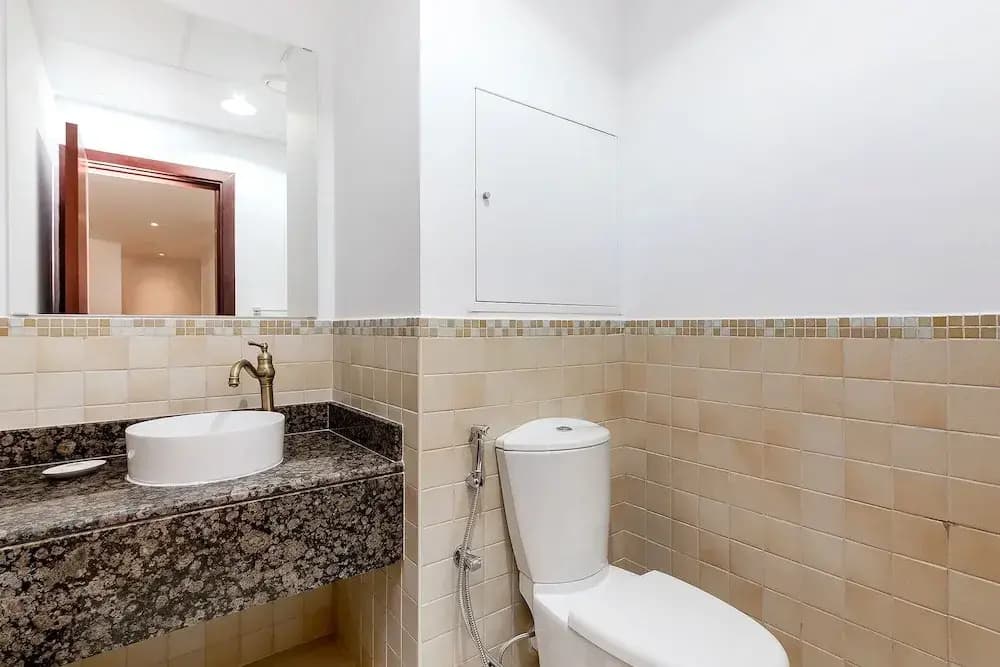 Panoramic Spacious City View 2BR Escape - photo 8